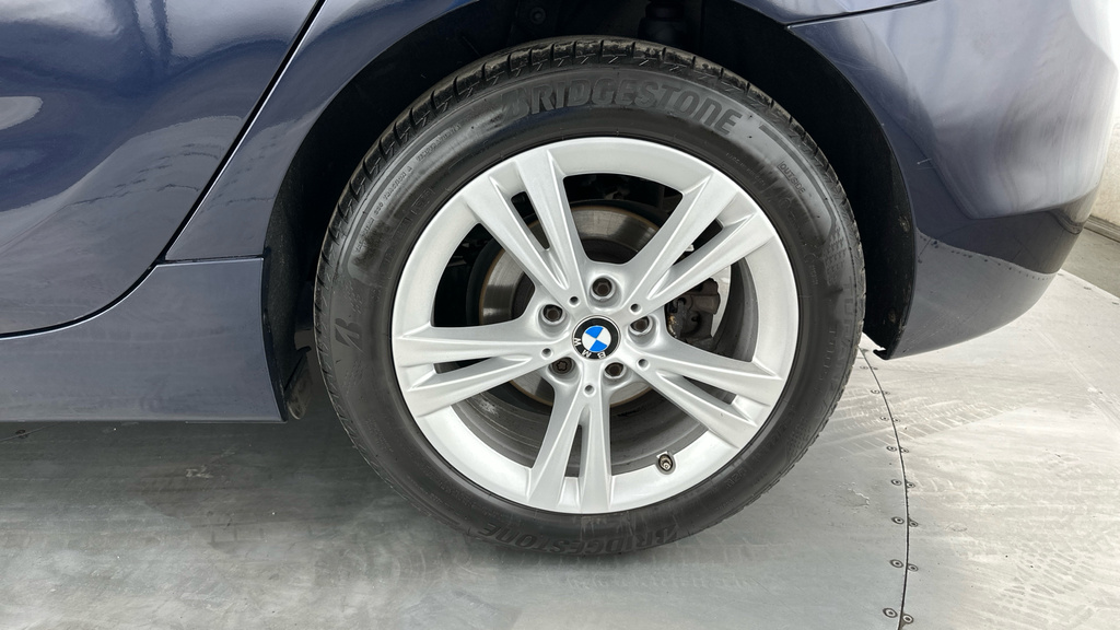 BMW 2 Series Active Tourer 2018 Bmw 2 Series 216D Se Active Tourer White #23