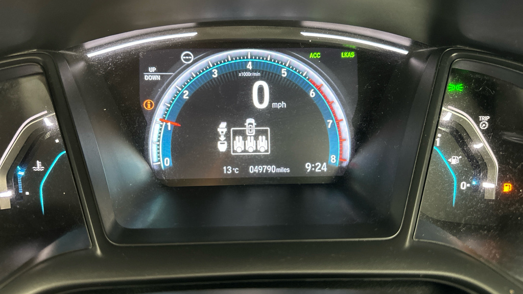 Honda Civic Honda Hatchback 2.0 Ehev Elegance Cvt Red #17
