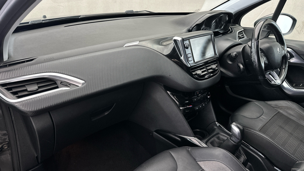 Peugeot 2008 1.2 Puretech Allure 82 Bhp Red #12