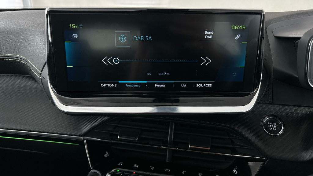 Peugeot e-2008 50Kwh Gt Premium Red #15
