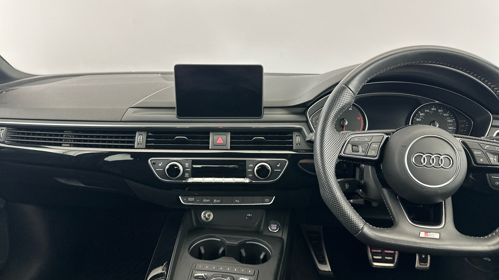 Audi A4 Avant 35 Tfsi Black Edition White #16