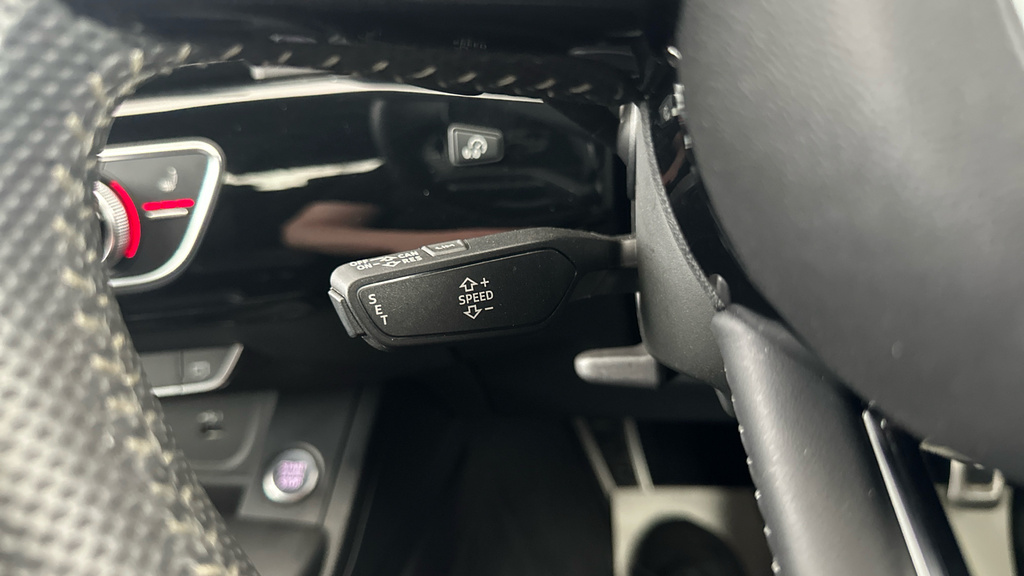 Audi A4 Avant 35 Tfsi Black Edition White #14