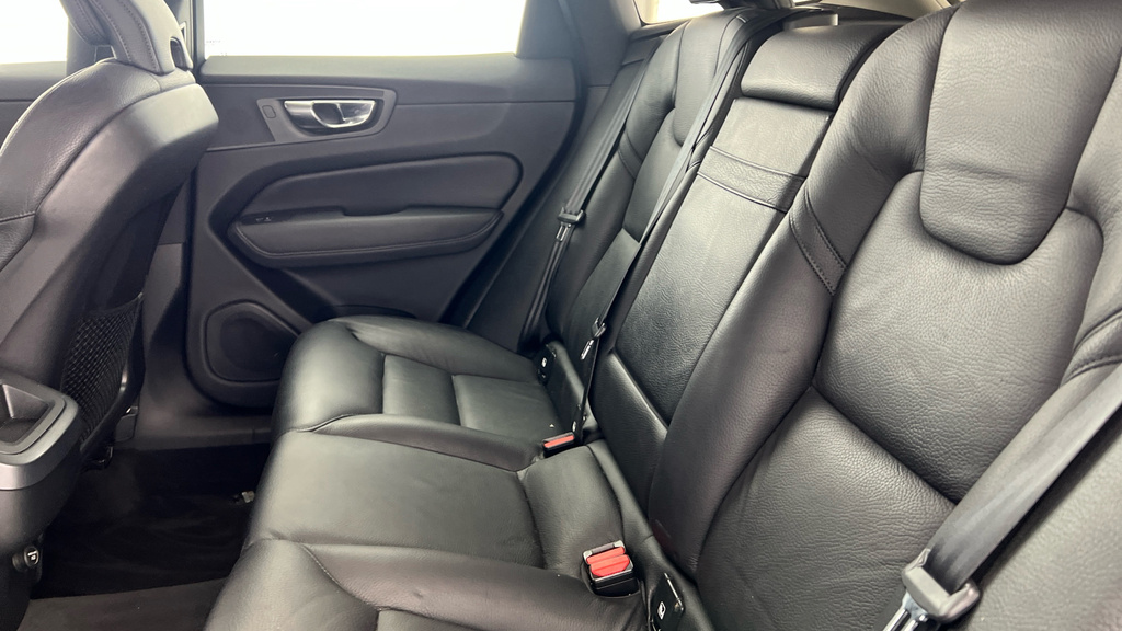 Volvo XC60 T5 Awd R-design Connect Nav, High Perf Black #23