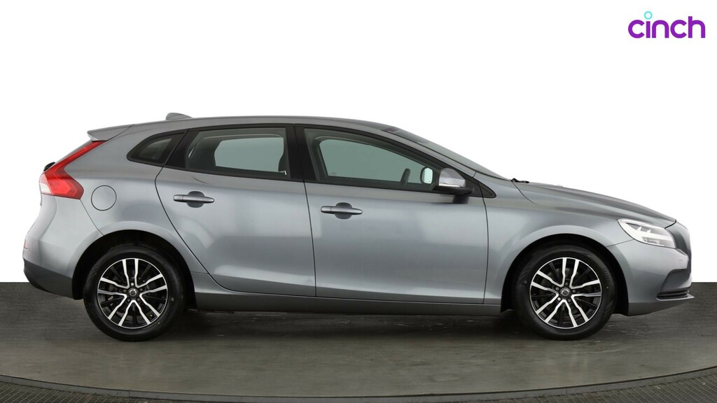 Volvo V40 T2 122 R Design Nav Plus Black #2