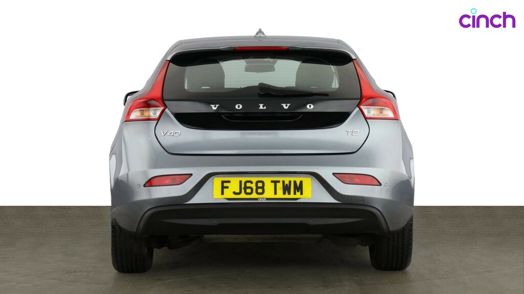 Volvo V40 T2 122 R Design Nav Plus Black #4