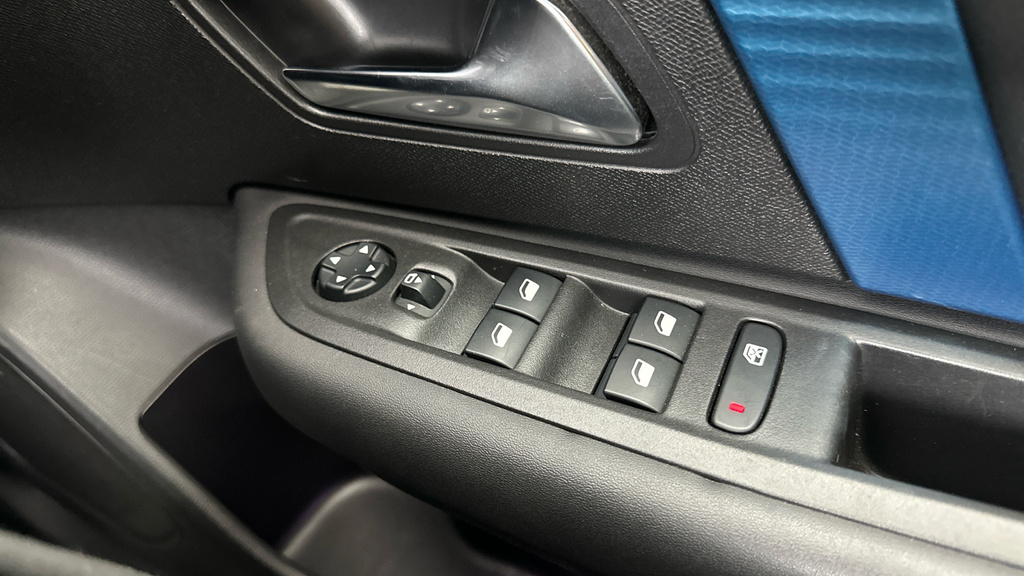 Citroen e-C4 E-c4 Shine Blue #15