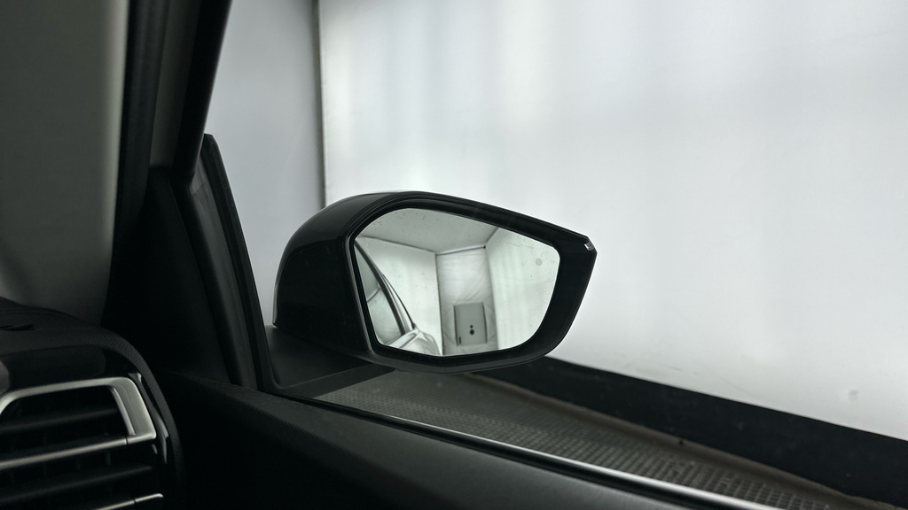 Citroen e-C4 E-c4 Shine Blue #17
