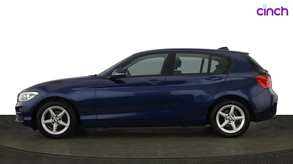 BMW 1 Series Hatchback White #6