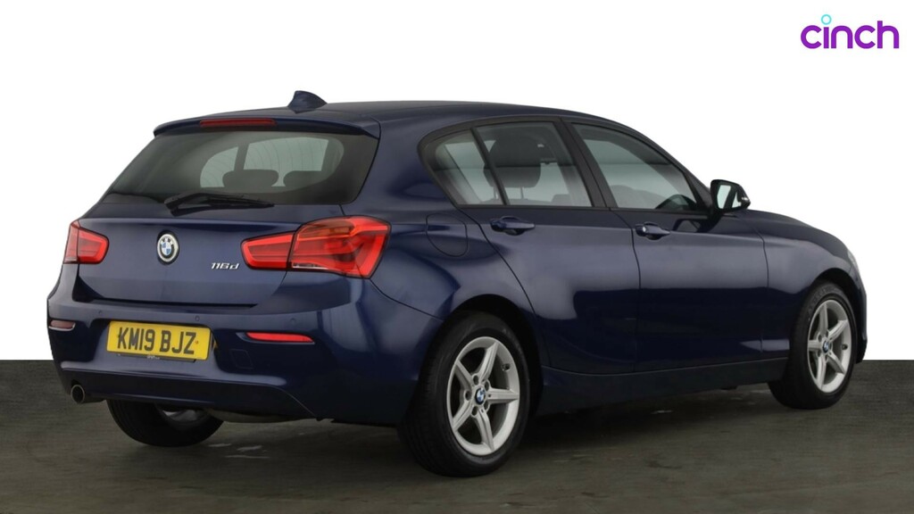 BMW 1 Series Hatchback White #3