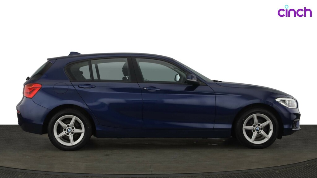 BMW 1 Series Hatchback White #2