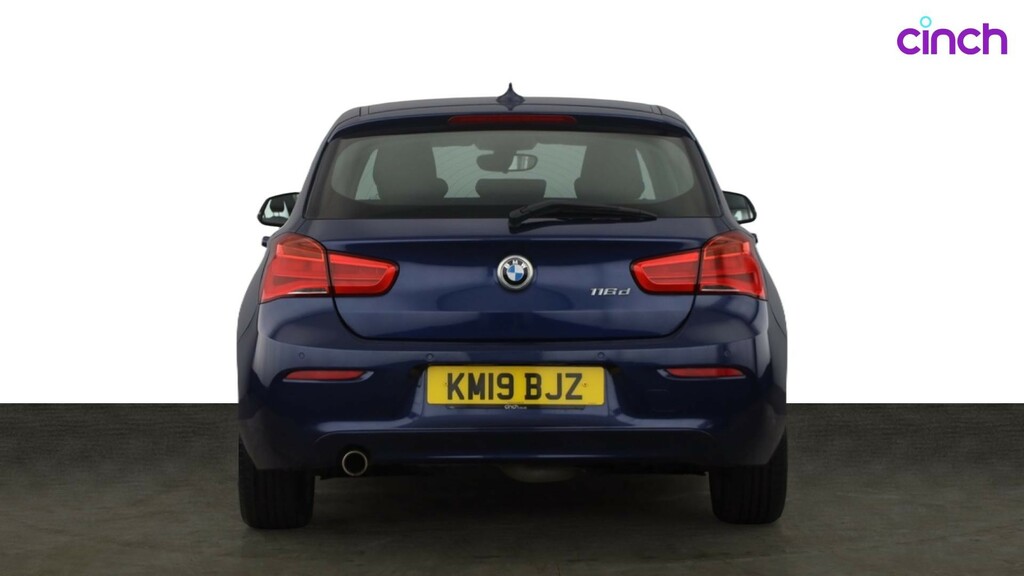 BMW 1 Series Hatchback White #4