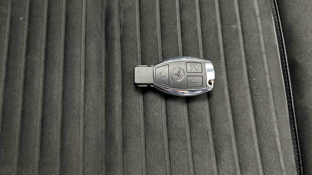 Mercedes-Benz GLA Class Amg Line Grey #15