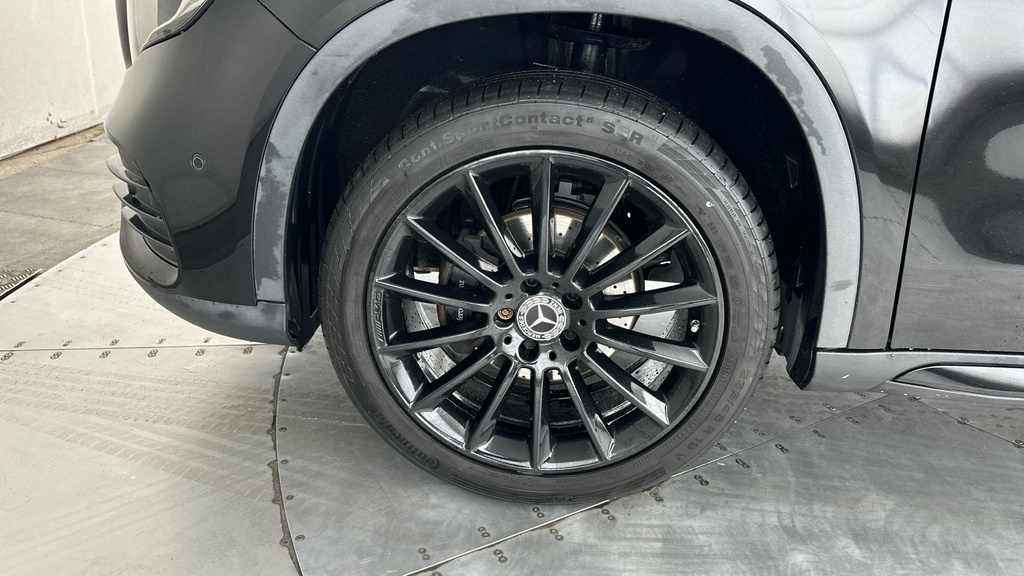 Mercedes-Benz GLA Class Amg Line Grey #28