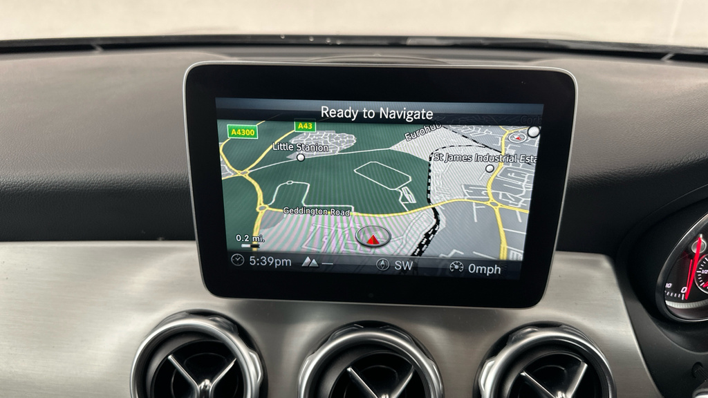 Mercedes-Benz GLA Class Amg Line Grey #19