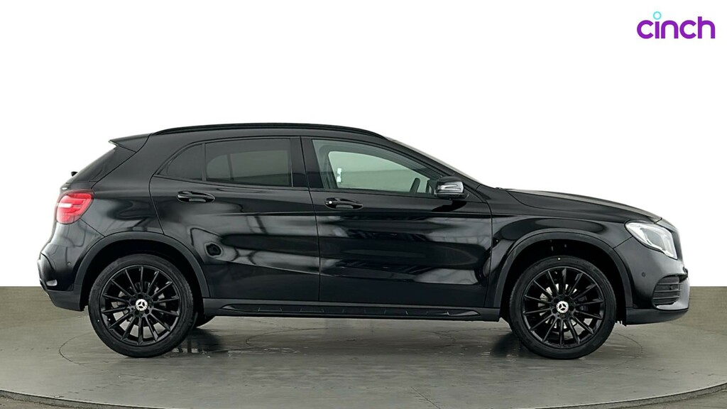 Mercedes-Benz GLA Class Amg Line Grey #2
