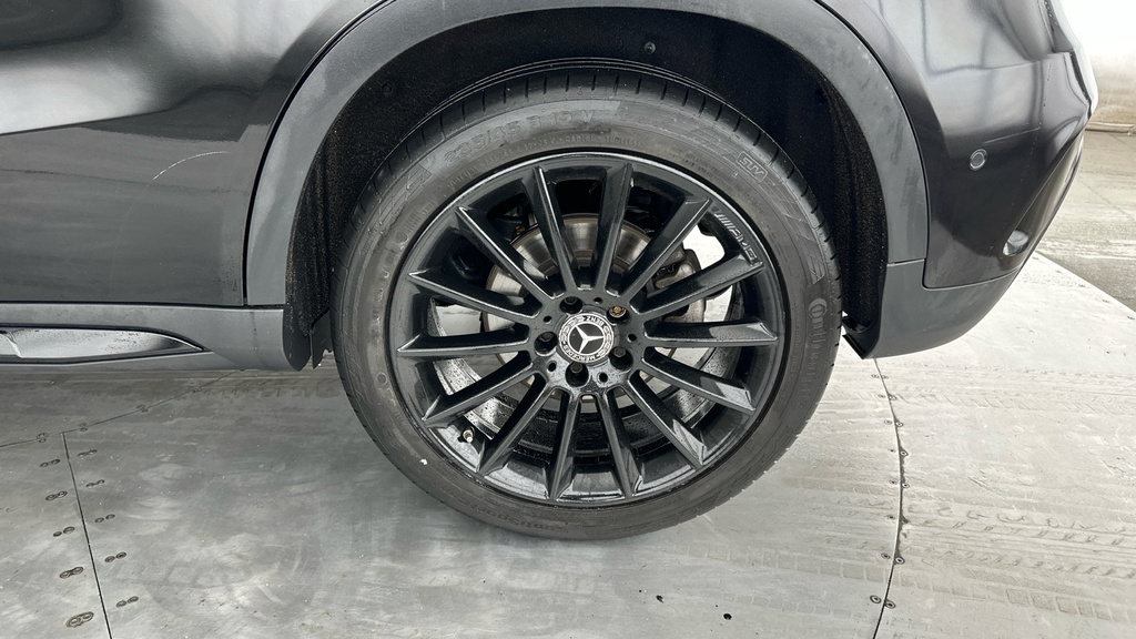 Mercedes-Benz GLA Class Amg Line Grey #29