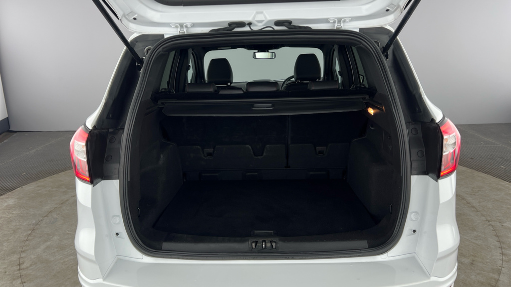 Ford Kuga Hatchback Blue #20