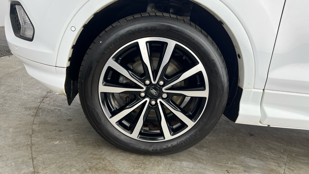 Ford Kuga Hatchback Blue #22