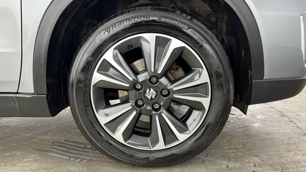 Suzuki Vitara Hatchback Black #31
