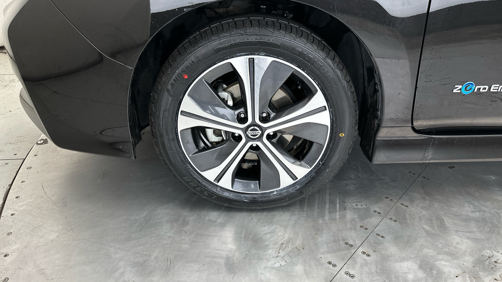 Nissan Leaf E Plus Tekna Red #23