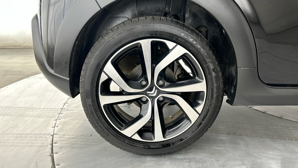 Citroen C3 1.2 Puretech 110 Max Eat6 White #25