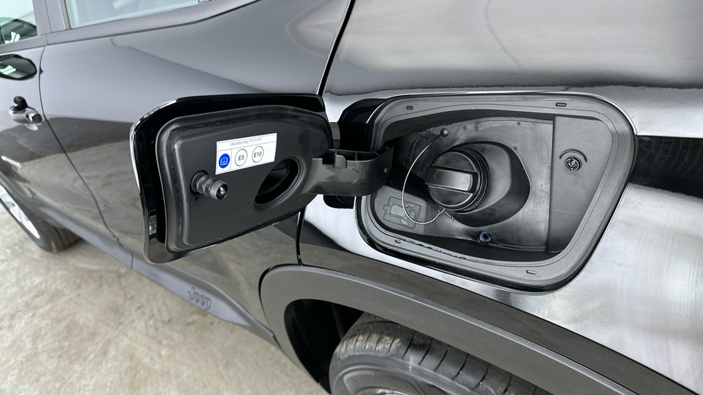 Jeep Avenger 1.2 E-hybrid Summit Dct Black #26