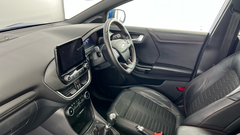 Ford Puma St-line White #27