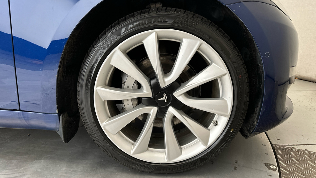 Tesla Model 3 Performance White #28