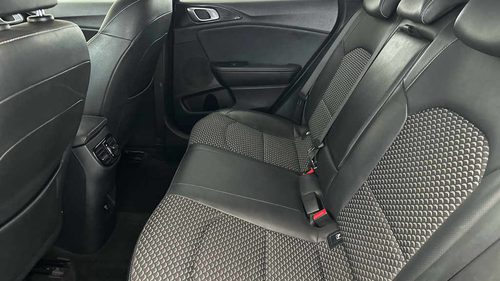 Kia Xceed 1.6 Gdi Phev 3 Dct Black #19