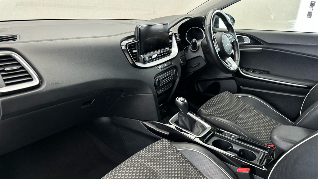 Kia Xceed 1.6 Gdi Phev 3 Dct Black #11