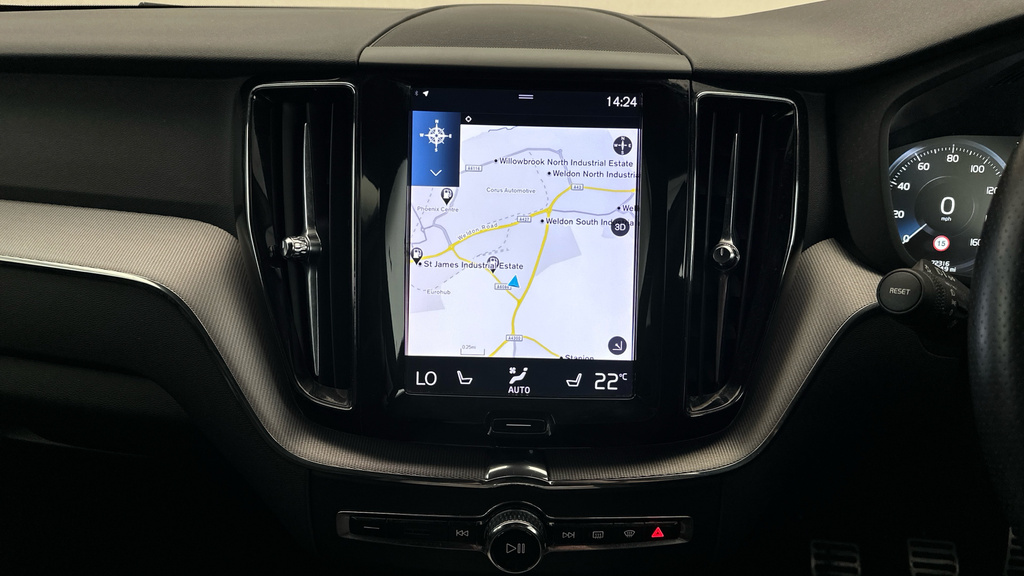 Volvo XC60 T4 Edition Blue #19
