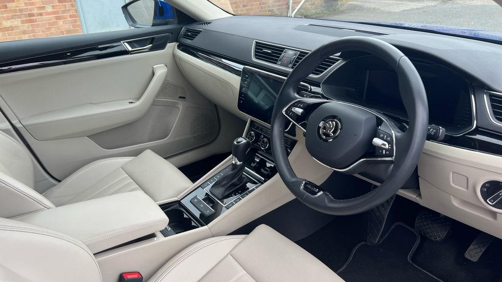 Skoda Superb Se L Blue #9
