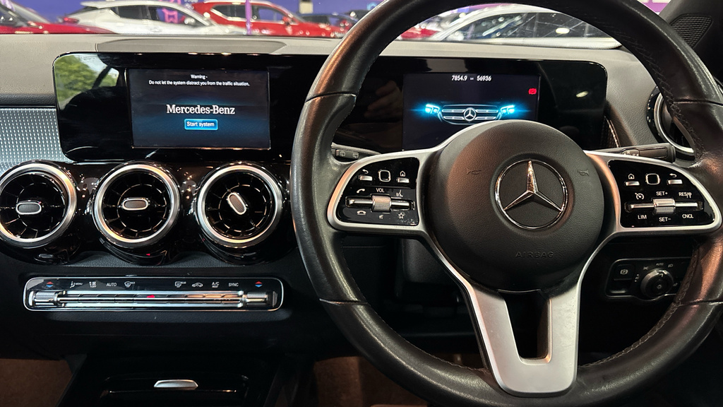 Mercedes-Benz GLB Class Glb 200 Amg Line Blue #12
