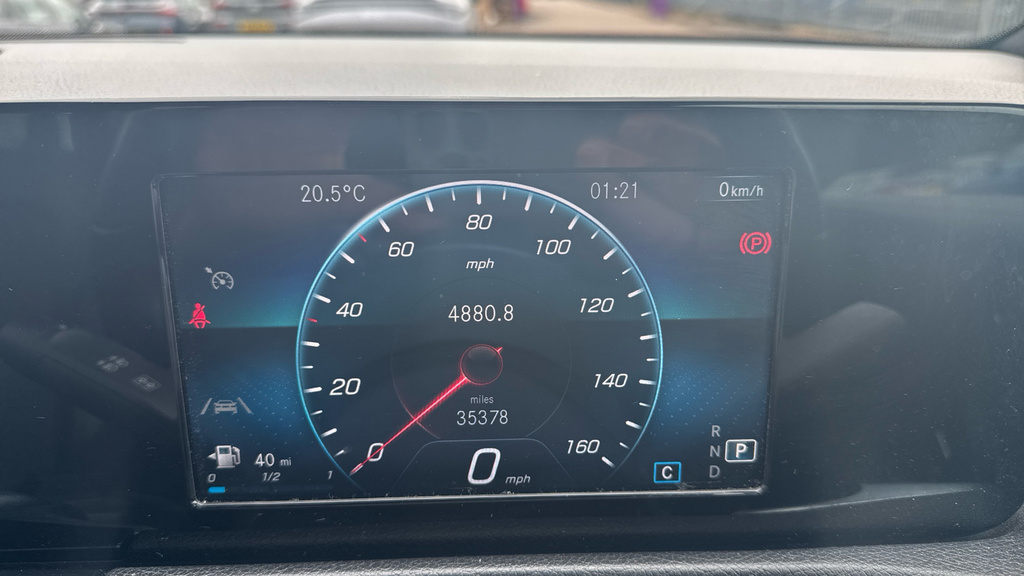 Mercedes-Benz GLB Class Glb 200 Amg Line Blue #13