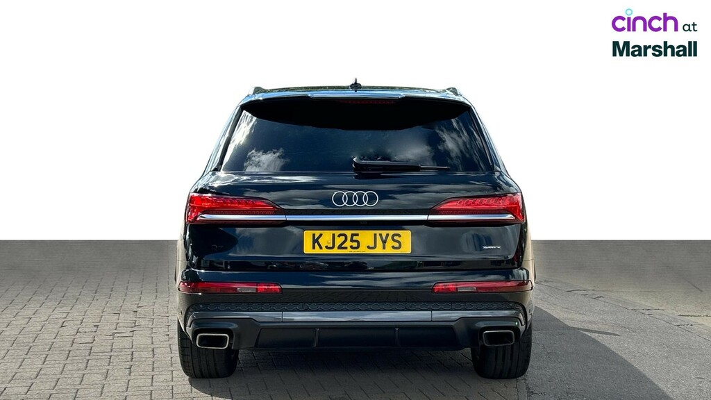 Audi Q7 S Line Black #4