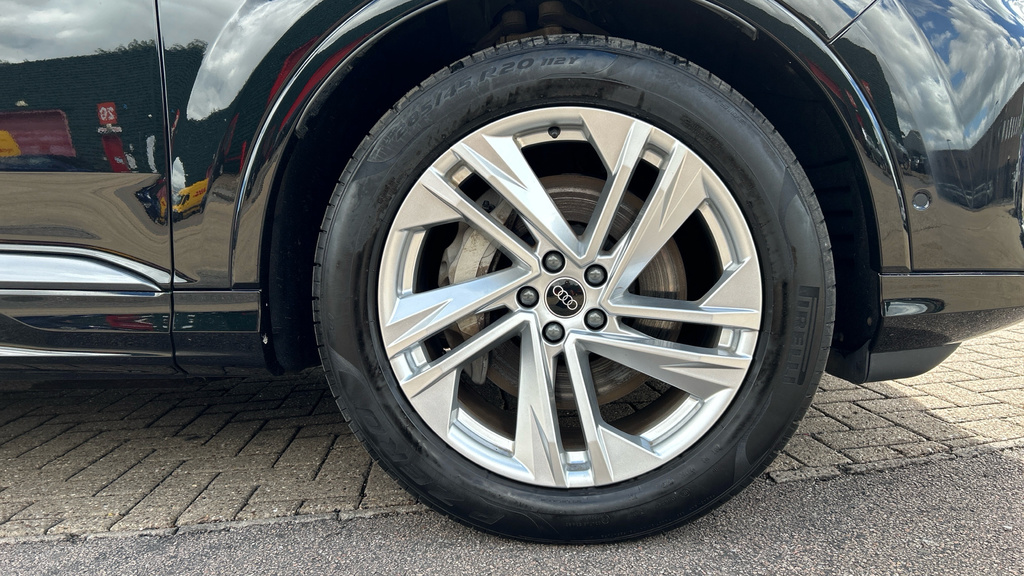 Audi Q7 S Line Black #19