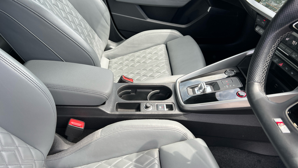 Audi S3 2L Null Black #35