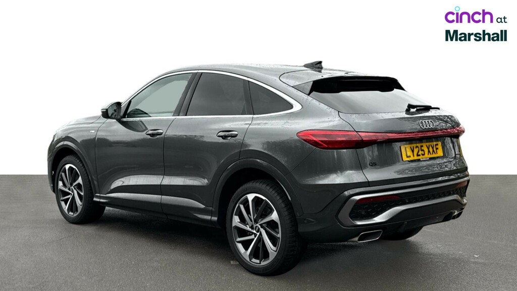 Audi Q5 S Line Black #5