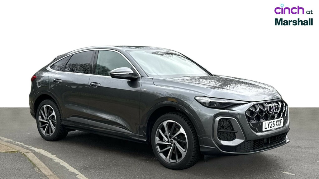 Audi Q5 S Line Black #1