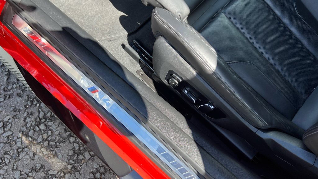 BMW M4 Xdrive Convertible Grey #40