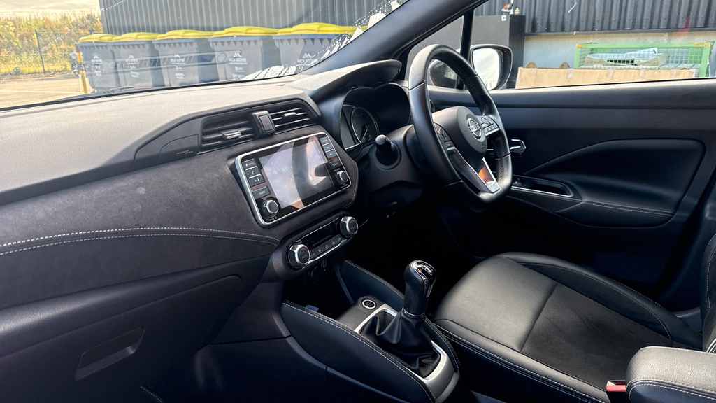 Nissan Micra Acenta White #10