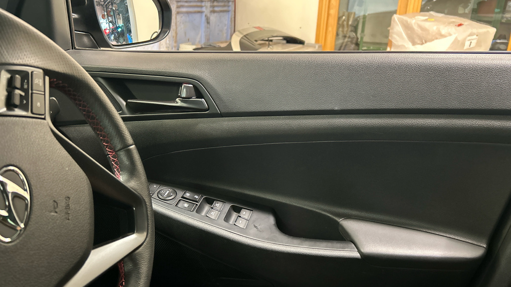 Hyundai Tucson N Line Red #31