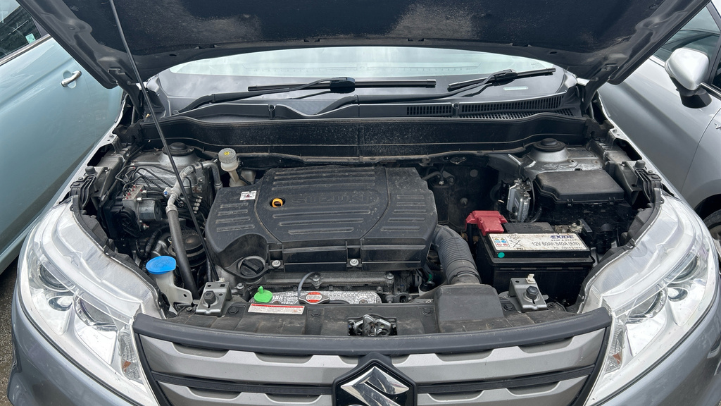 Suzuki Vitara Sz4 1.6 Black #16