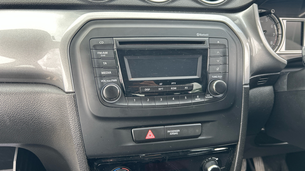 Suzuki Vitara Sz4 1.6 Black #22