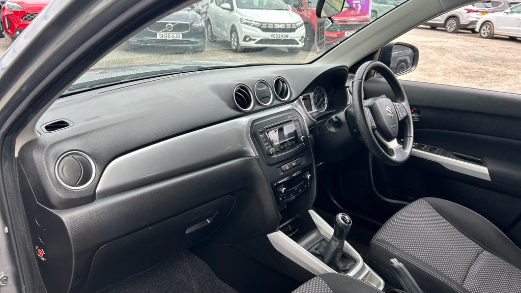 Suzuki Vitara Sz4 1.6 Black #10