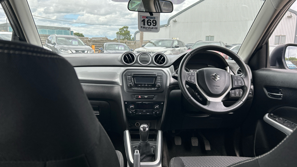 Suzuki Vitara Sz4 1.6 Black #11