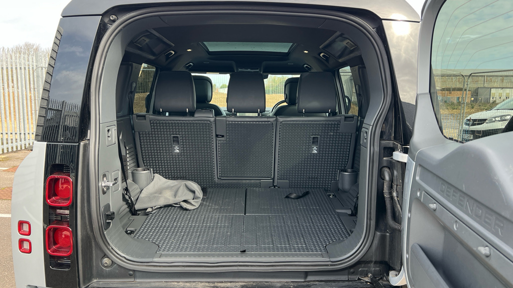 Land Rover Defender 2L X-dynamic Hse Black #15