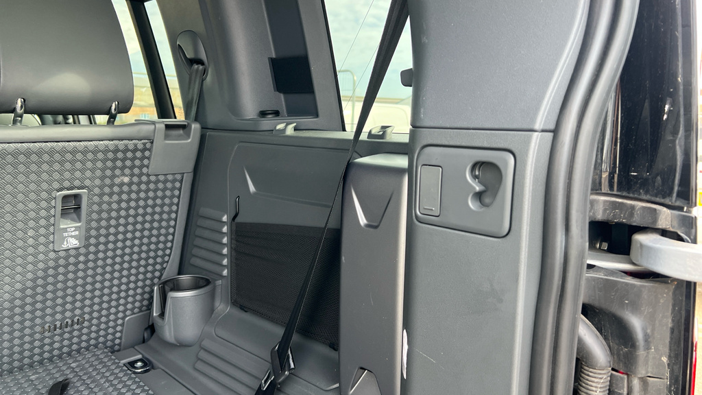 Land Rover Defender 2L X-dynamic Hse Black #29