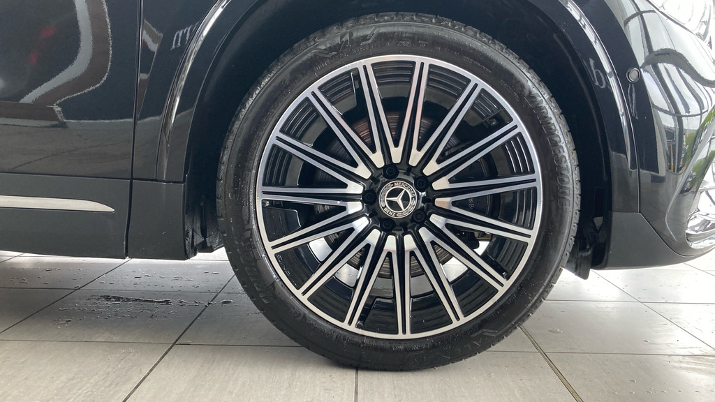 Mercedes-Benz GLA Class Suv  #20
