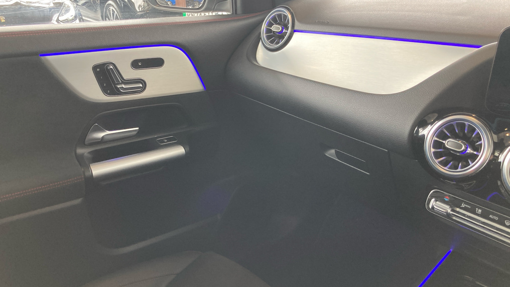 Mercedes-Benz GLA Class Suv  #42